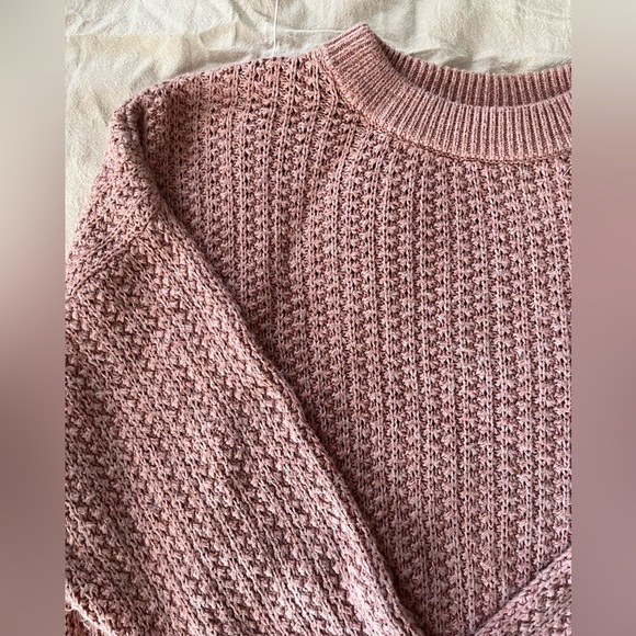 Universal Thread Sweater bundle - Picture 2 of 7